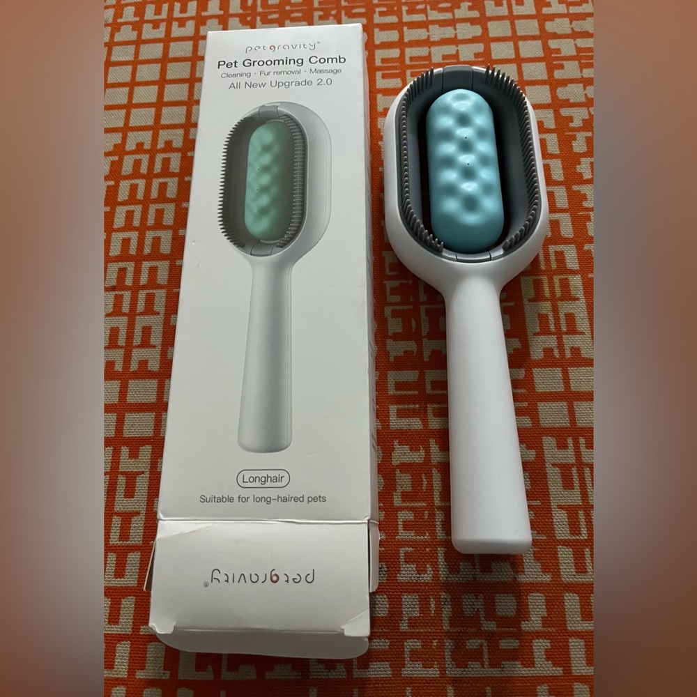 Pet Gravity Pet Grooming Comb